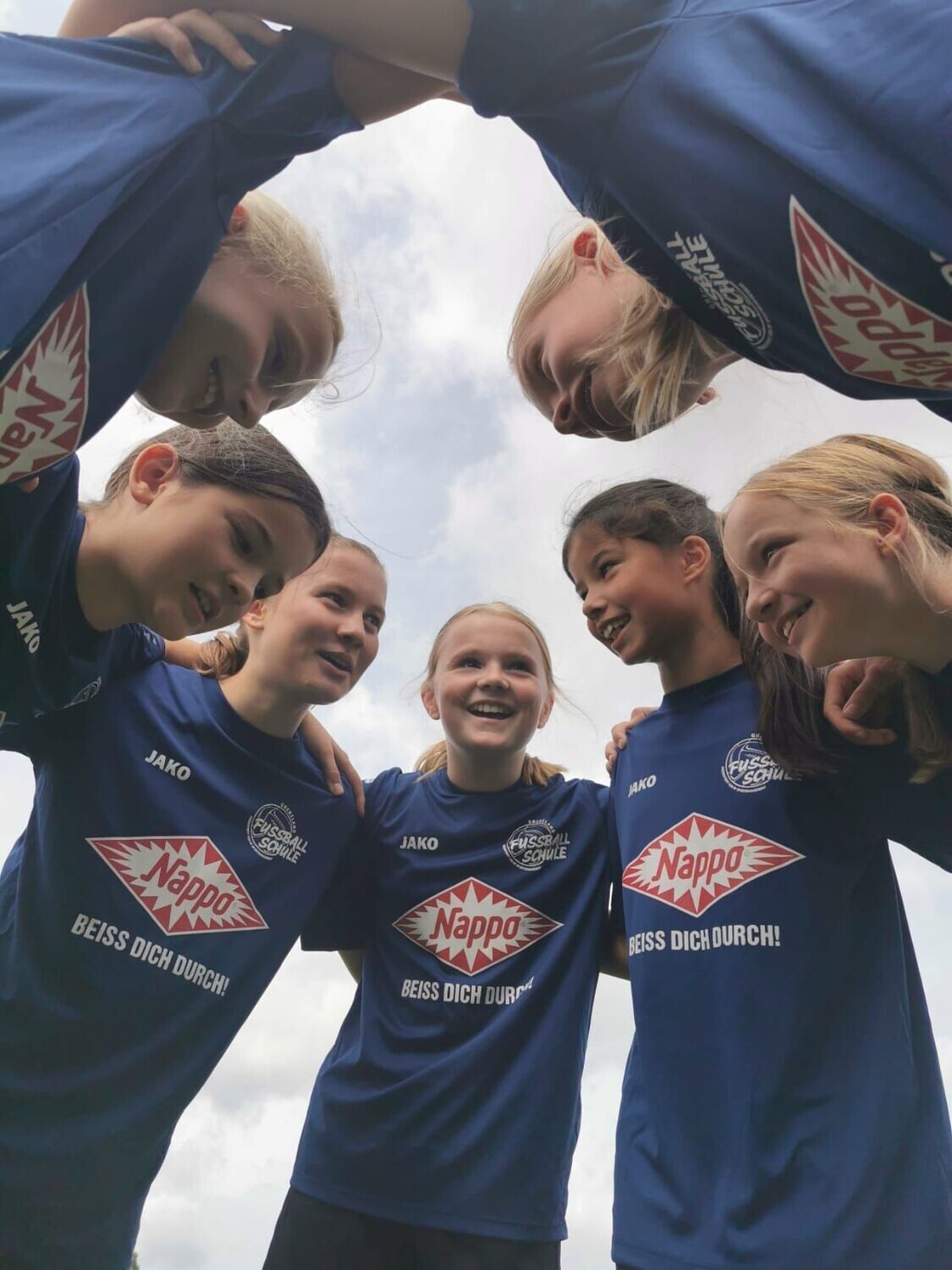 Girls Only - Oster-Camp (5-17 Jahre)Rot-Weiss Lintorf      (14.04. - 17.04.2025)